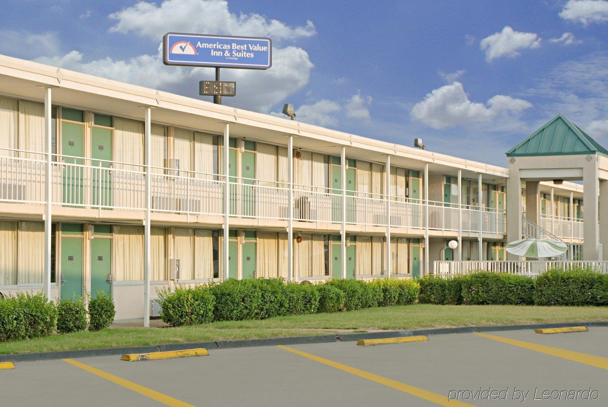 America'S Best Value Inn & Suites - Memphis/Graceland Eksteriør billede